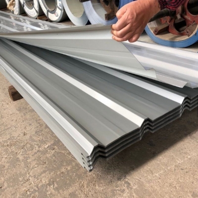 DX51D SGCC Grade 0,12-0,85 mm PPGI/PPGL/Gi Wellblech 30-150 g Hot-DIP Galvanized Dachplatte Dachplatte Beschichtete Stahlbleche