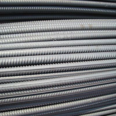 Gr40 Gr60 Ca40 Ca50 Eisendeformierte Stahlstange Verstärkungsstange Warmgewalzte Stahlstange für Gebäudebau 16m 20m