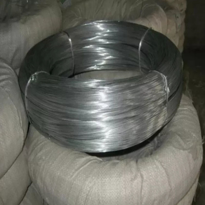 SAE1006 / SAE1008 / Q195 / Q235 Stahldraht aus verzinktem Stahl für Zäune mit Kettenverbindung