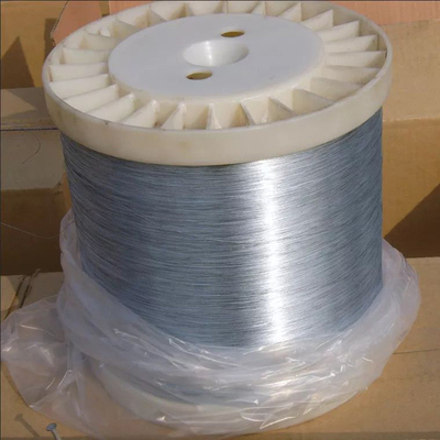 Glatte Oberfläche DIN-Standard-Hot Dip Galvanized Draht Gi Draht für kundenspezifische Spezifikationen