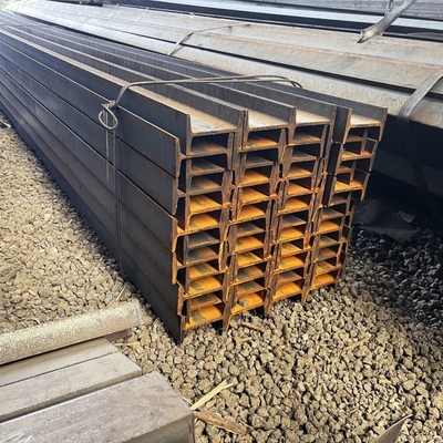 ASTM A36 JIS Warmgewalzte galvanisierte H-Strahlen geschweißt S235jr Strukturstahl I-Strahl Ss400 U-Strahlen für den Bau
