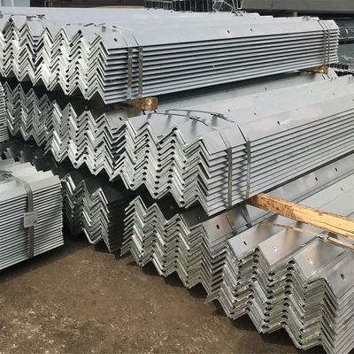 Warmgewalztes leichtes Stahlwinkel ASTM A572 Verzinktes Winkelstahl für gleichmäßige Konstruktion