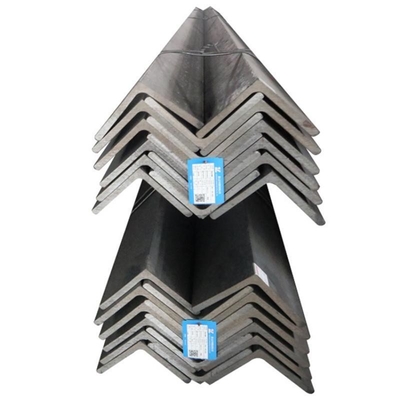 DIN-Standard A36/Q235/S235jr/Ss400 Nichtlegierte Gleichwinkelstahlstange für den Bau