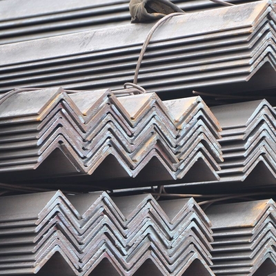 ASTM A36 A53 Q235 Q345 Kohlenstoffverzinktes Eisen L-Form milder Stahlwinkelbalken