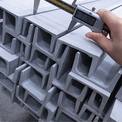Hot Rolling Galvanized Q235B U-Kanal Stahl mit individueller Breite 40-550 mm