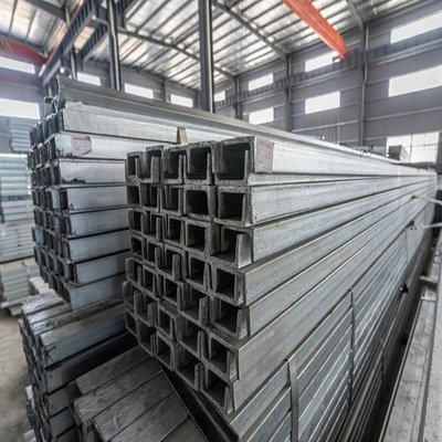 Bessere U-Kanal-Kohlenstoffstahlbalken A36/Q235/S235JR/SS400 für Transportbedarf