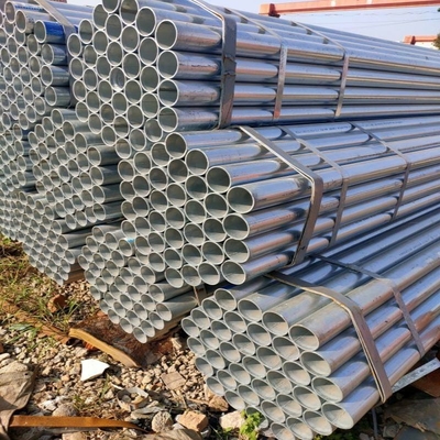 Galvanisiertes geschweißtes Stahlrohr 5,8/6m/11,8m/12m nahtloses warmgewalztes Kohlenstoffstahlrohr