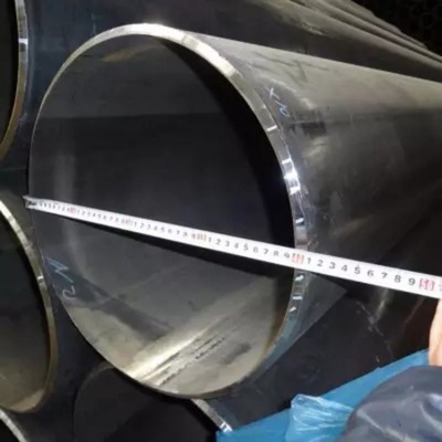Ölpipeline Schwarze Öl- heißgewalzte nahtlose Stahlrohre für Öl-/Gasbohrungen ASTM A106 API5l