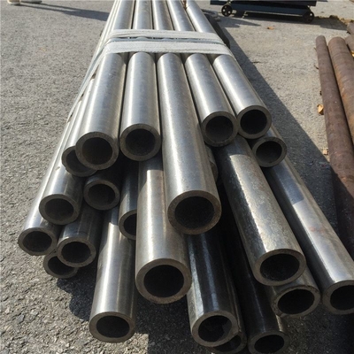 ASTM Quadrat Ss 201 304/304L 316/316L 310S 309S 409 904 430 6061 Schweißrohr aus Edelstahl